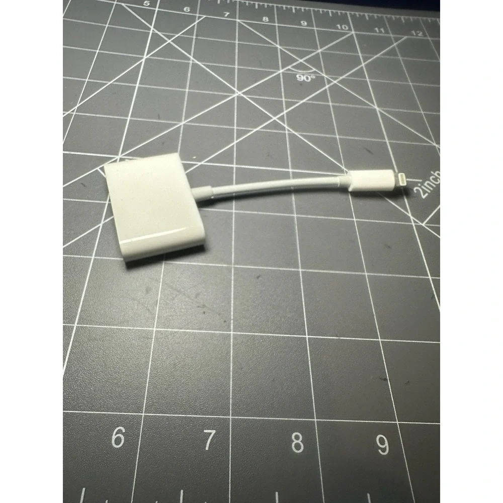 Apple Lightning Digital AV Adapter HDMI To iPhone iPad MD826AM/A-Genuine